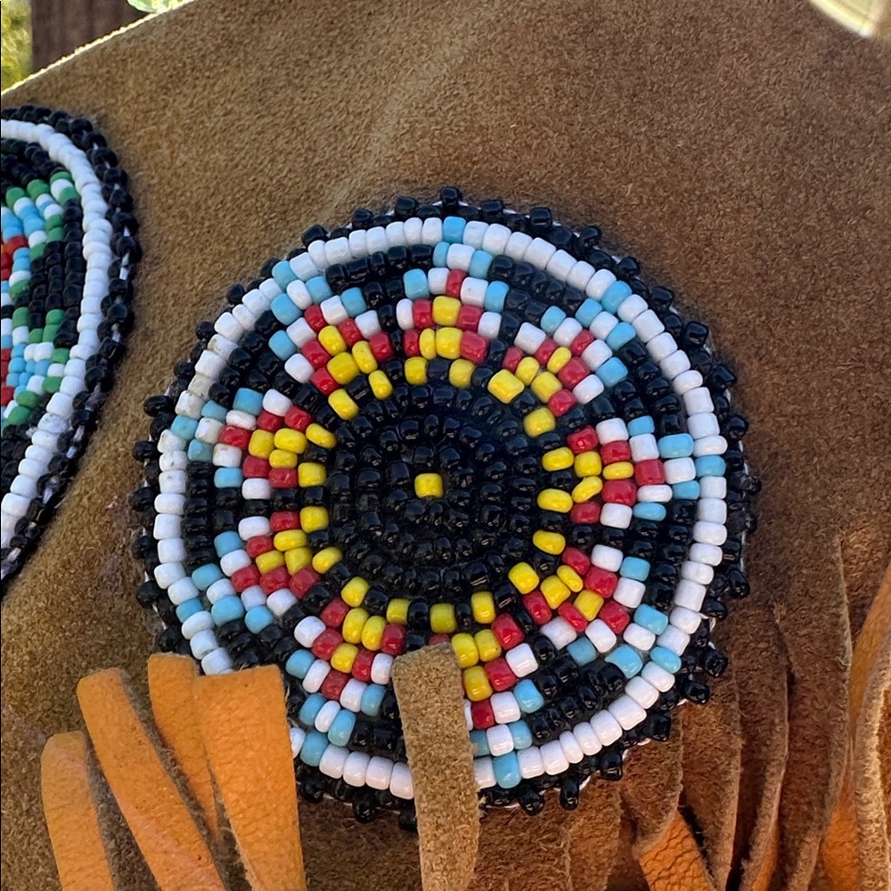 Navajo Hide Hand Beaded Fringed Tan Shoulder Bag Antique. FLASH SALE - Picture 4 of 8